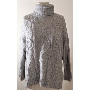 ❤️ aerie grey cablestitch turtleneck sweater